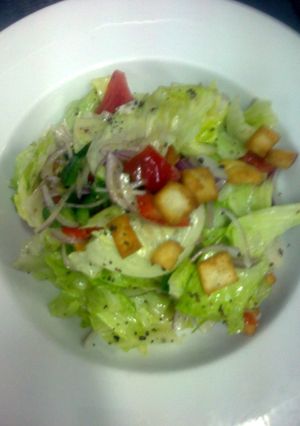 A picture of Classic Salad.