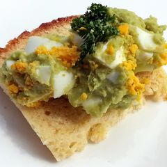 A picture of Avocado Egg Salad / Mayonaise Free.