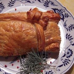 A picture of Russian-Style Salted Salmon Pie.