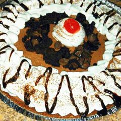 A picture of Chocolate Brownie Pudding Pie.