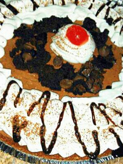 A picture of Chocolate Brownie Pudding Pie.