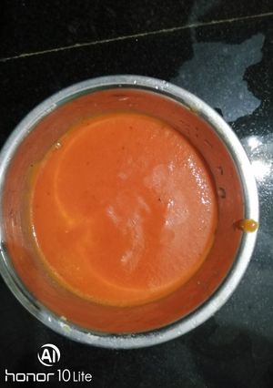 A picture of Beatroot and carrot soup.