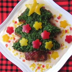 A picture of Christmas Tree Hamburger Steak.