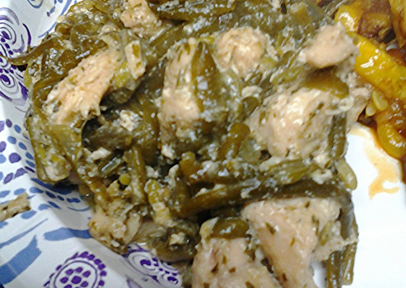 Chicken green beans with lime in the coconut