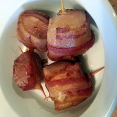 A picture of Bacon-wrapped Malanga.