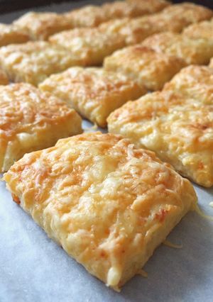 Sajtos-túrós párna recept fotója