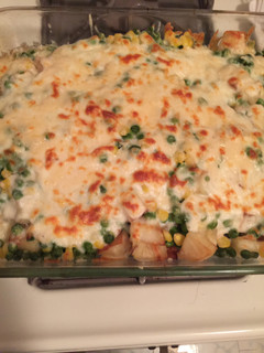 A picture of Vegetable Chicken with Bechamel Sauce.