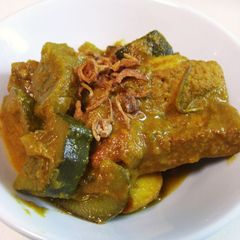 A picture of Authentic Malaysian Style Vegetable Curry.