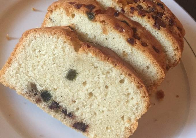 Recipe of Perfect Raisin milk chocolate chips cake
