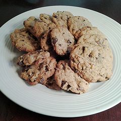 A picture of Chocolate Chip Toffee Cookies.