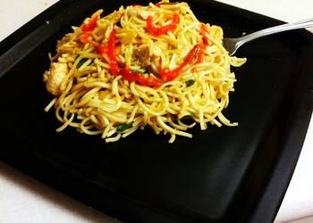 Easiest Way to Prepare Yummy Chicken Hakka Noodles