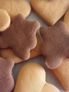 A picture of Crispy and Flaky Rice Flour Cookies.