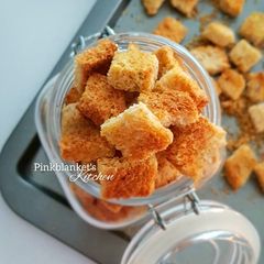 A picture of Plain Simple Croutons.