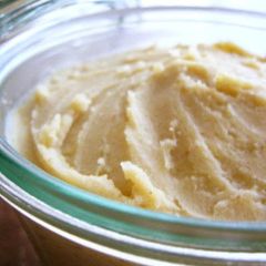 A picture of Chestnut Paste with Boiled Chestnuts.