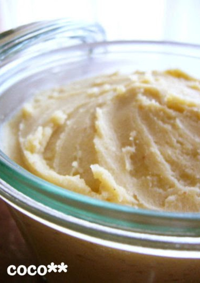 A picture of Chestnut Paste with Boiled Chestnuts.