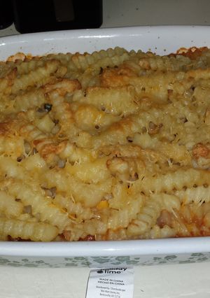 A picture of Cheeseburger French fries casserole.