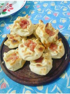 Una foto de Canastas de Jamón y Queso