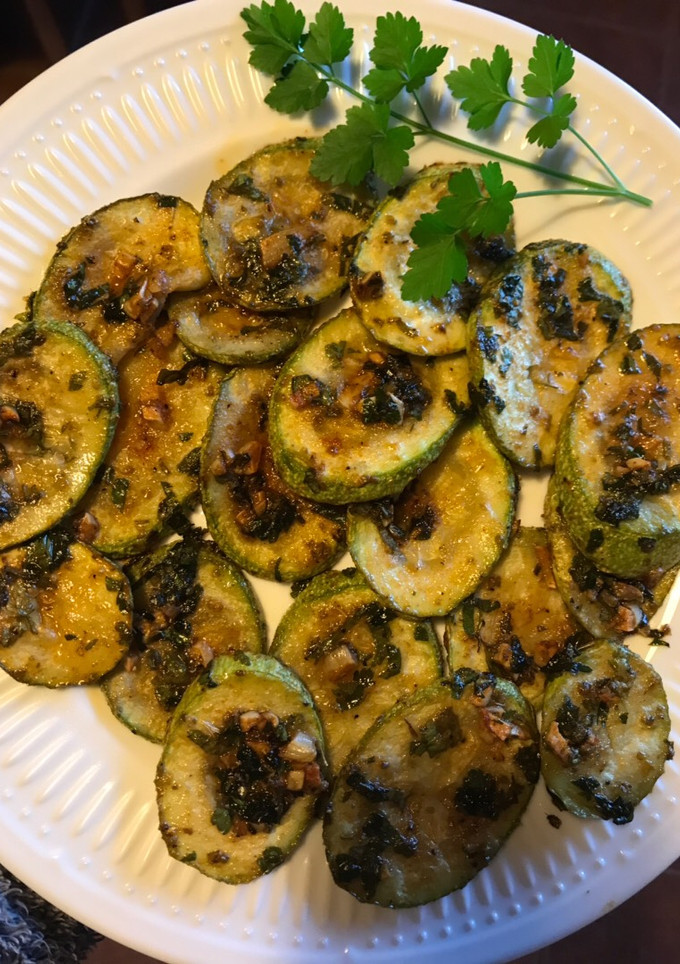 Una foto de Calabacín adobado al horno