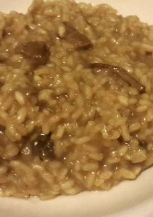 A picture of Mom's mushrooms risotto.