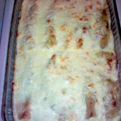 A picture of White chicken enchiladas.