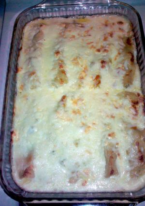 A picture of White chicken enchiladas.