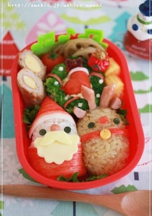 A picture of Christmas Character Bento with Santa Claus and a Reindeer.