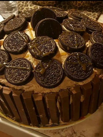 Easy Steps to Prepare Recipes Oreo kit Kat chocolate cake the So Delicious Perfect.