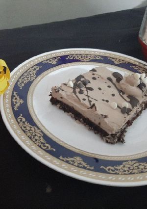 A picture of Chocolate cake in frying pan.