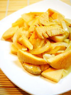 A picture of Bamboo Shoots and Spring Onion Stir-Fry with Salt and Garlic.
