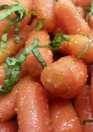 A picture of Easy Glazed Carrots w/ Basil & Orange.