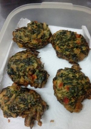Una foto de Buñuelos de acelga y espinaca