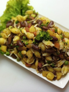 A picture of Italian Red Bean Pasta Salad.