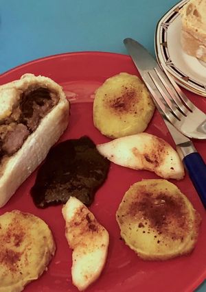 Foto principal de Cordero Patagónico en masa de baguette con mi salsa rápida y sabrosa