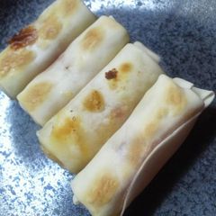 A picture of Mini Gyoza Skin Burritos.