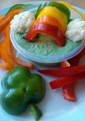 A picture of Vickys St Patricks Day Rainbow Veggies & Dip, GF DF EF SF NF.