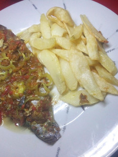 A picture of Fish sauce wit chip.