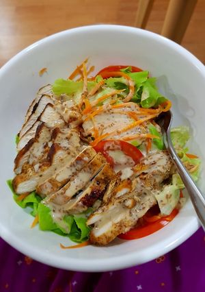 A picture of Grilled Paprika Chicken Breast Salad.