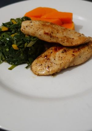 A picture of Chomolia.
