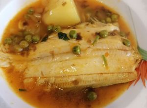 Foto principal de 197. Cazuela de lenguado con guisantes y patatas
