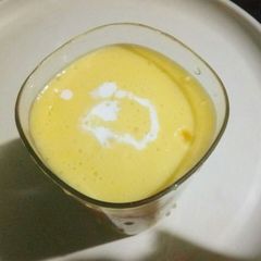 Mango lassi A picture of Mango lassi.
