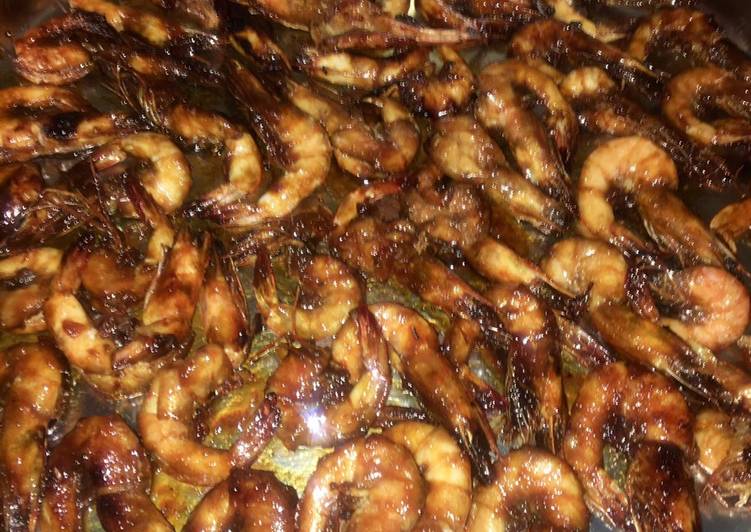 Bagaimana Menyiapkan Udang Bakar Madu yang Menggugah Selera