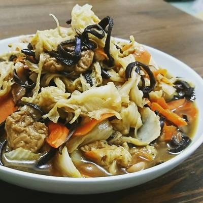 白菜滷 台灣老菜 材料 大白菜 香菇 蝦干 豬皮 鯊魚皮 香菜調味料 高湯 沙