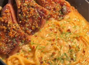 A picture of Honey garlic lamb with sweet onion pasta ✨.