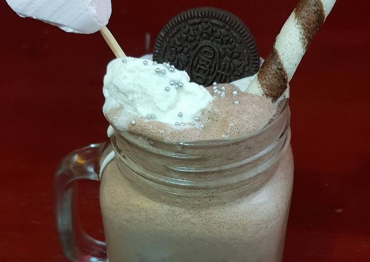 Step-by-Step Guide to Prepare Super Quick Homemade Oreo Banana Frappuccino