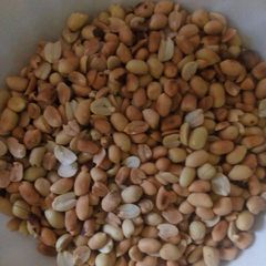 A picture of Roasted groundnuts.