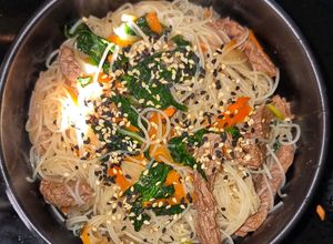 Una foto de Japchae