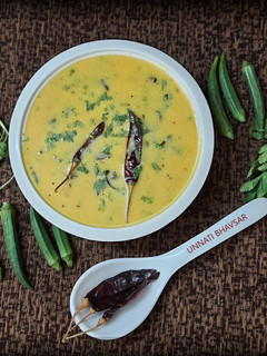 ભીંડા ની કઢી (Okra Curry Recipe In Gujarati) રેસીપી મુખ્ય ફોટો