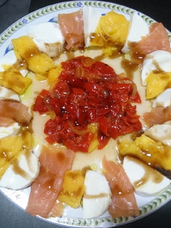 Una foto de Ensalada tropical del norte
