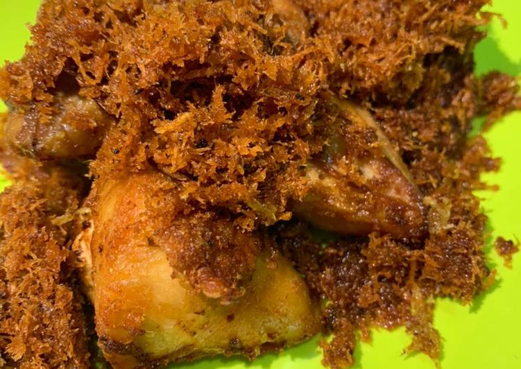 Langkah Mudah untuk Membuat Ayam srundeng maknyusss yang Enak