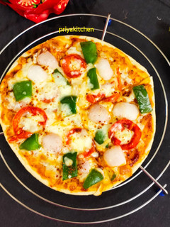 चीज़ पैन पिज़्ज़ा (Cheese pan pizza recipe in hindi) रेसिपी मुख्य फोटो